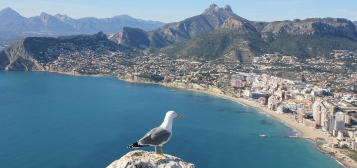 bezpieczenstwo w wakacje w hiszpanii